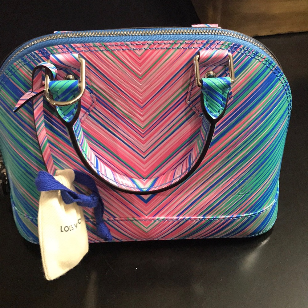 LOUIS VUITTON Epi Tropical Alma BB Bleu Rose